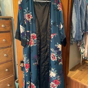 Lulus floral kimono